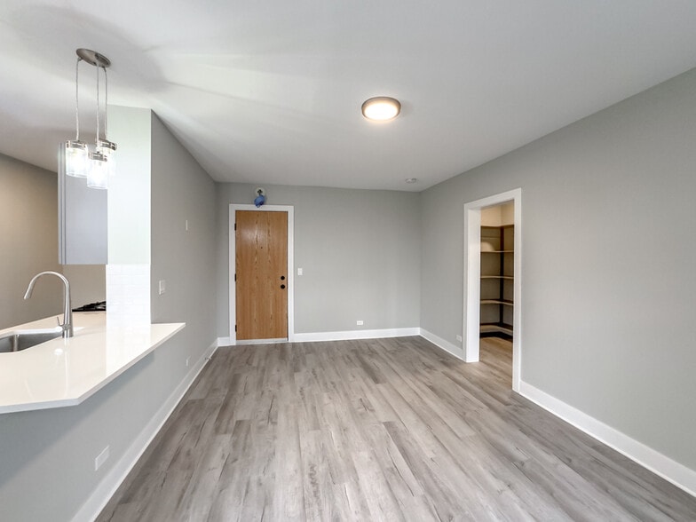 Building Photo - 378 Hazel Ave