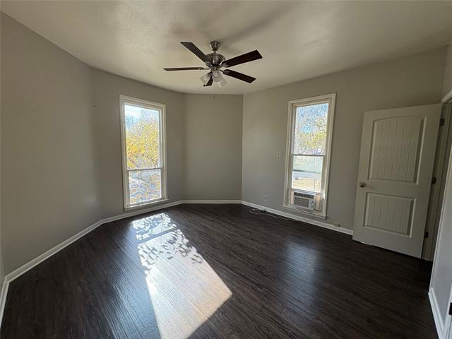 Building Photo - 715 W Day St