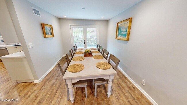 Building Photo - 30621 Sandtrap Dr