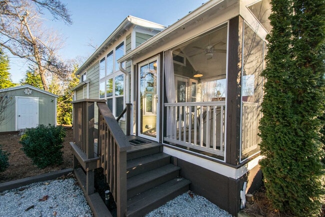 Building Photo - 14 Thumper Woods Ln