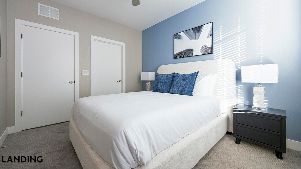 Building Photo - 1000 S Broadway