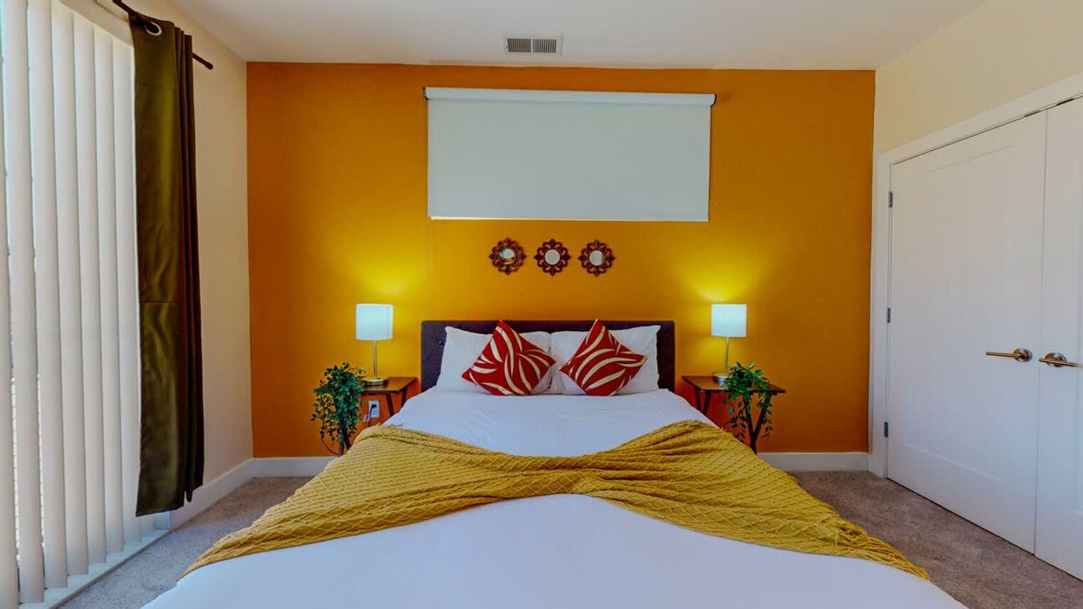 Building Photo - 545 Bedford St