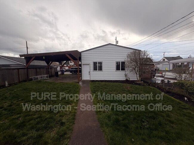 Building Photo - 3136 S 18th St