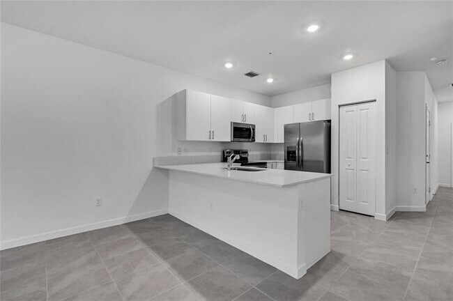 Building Photo - 260 SW 159th Way