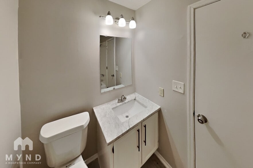Building Photo - 5531 Downs Way