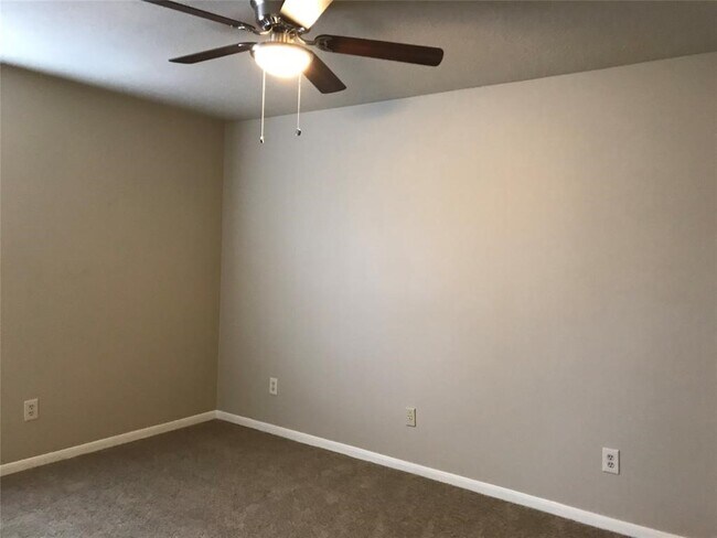 Building Photo - 835 Prairie Brook Ct