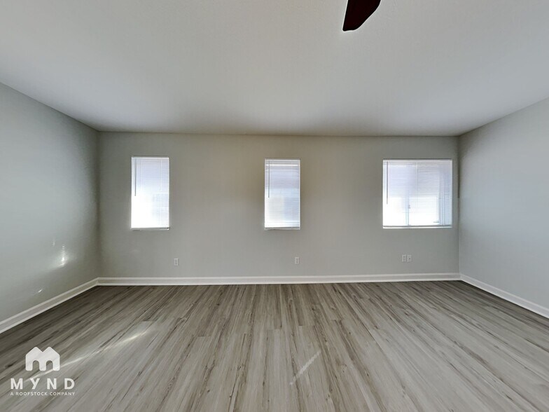Building Photo - 6602 Elk Creek Ln