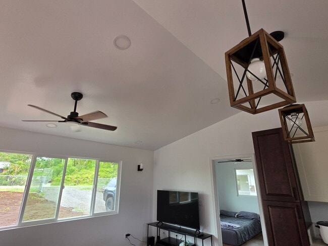 Building Photo - Newly Built 3 Bedroom / 2 Bath Home for Rent in Ainaloa Subdivision