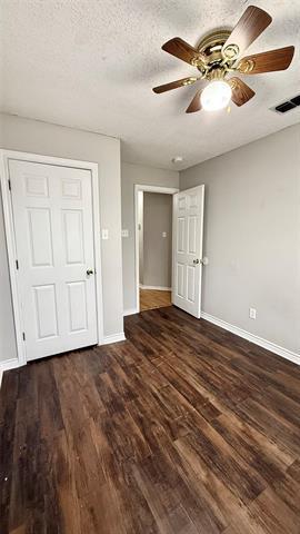 Building Photo - 370 W Park St