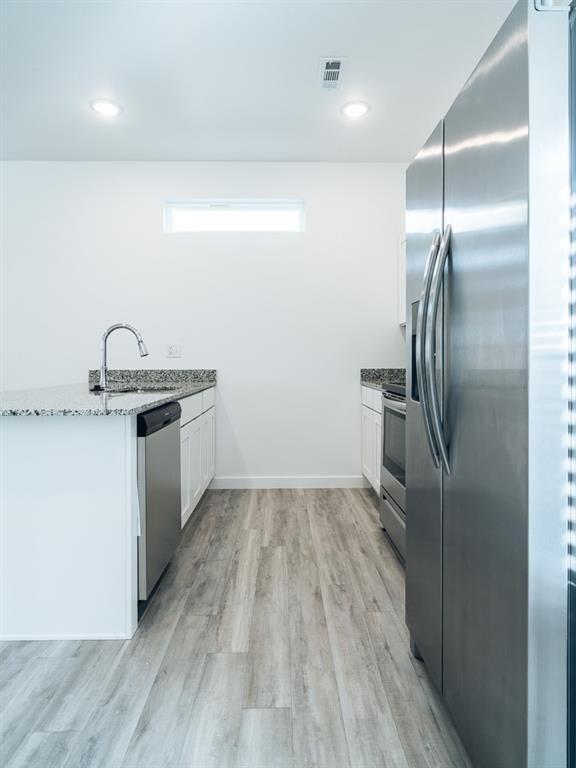 Building Photo - 881 Boardwalk Ave