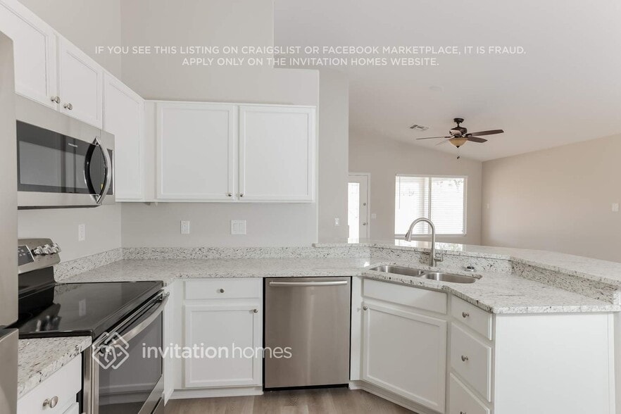 Building Photo - 20316 N 81st Dr