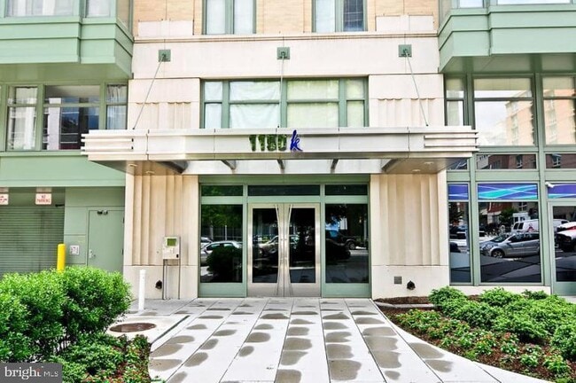 Building Photo - 1150 K St NW