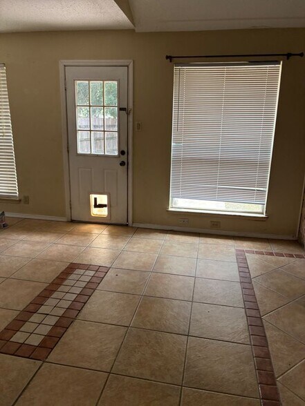 Building Photo - 6702 Secession Ln
