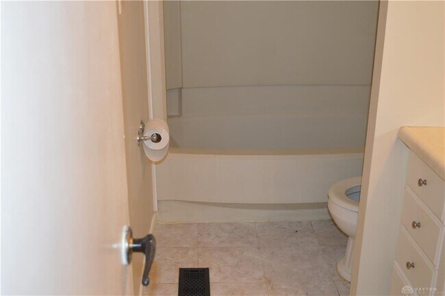 Building Photo - 1217 Robbins Run Ct