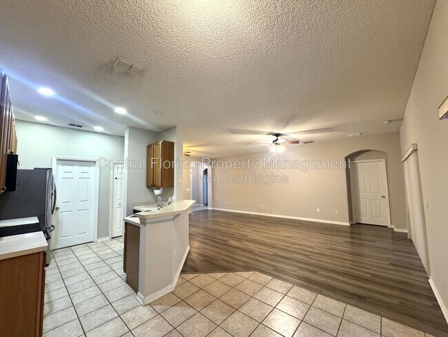 Building Photo - 5716 Port Concorde Ln