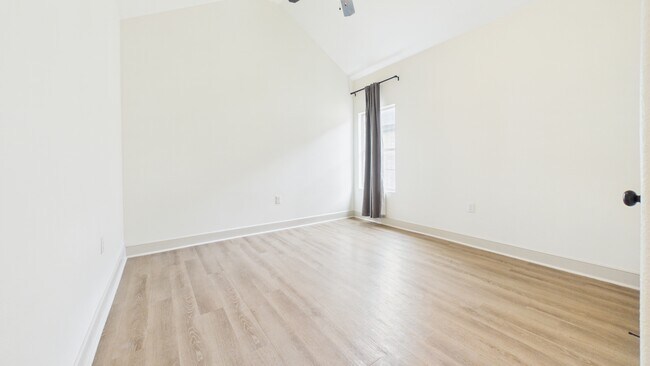 Building Photo - 5605 117th St