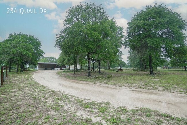 Building Photo - 234 Quail Dr