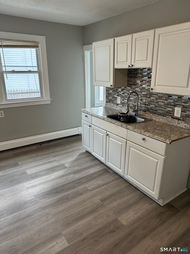 Building Photo - 59 Sherbrooke Ave