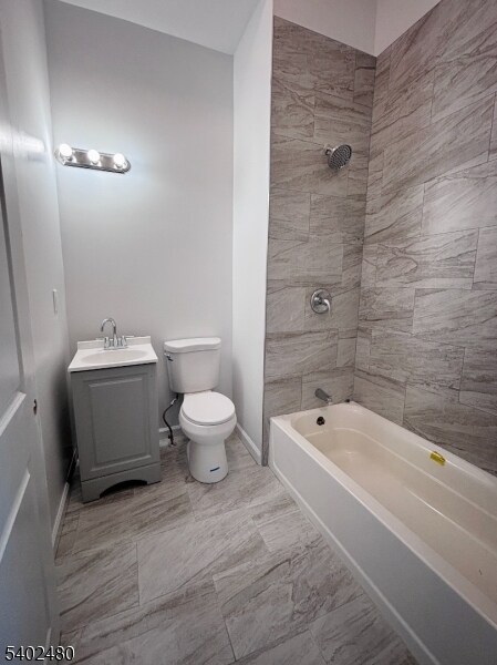 Building Photo - 788 E 18th St