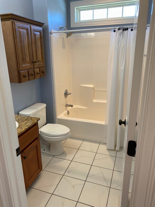 Building Photo - 56 Greyfield Dr