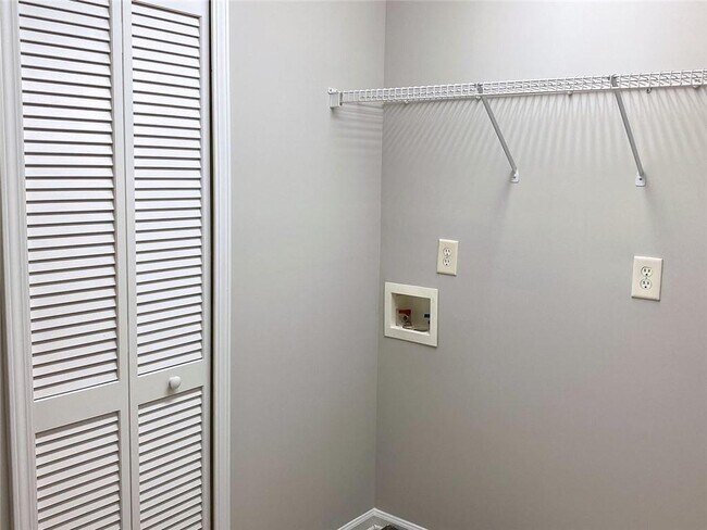 Building Photo - 2684 Rocky Knoll Ct