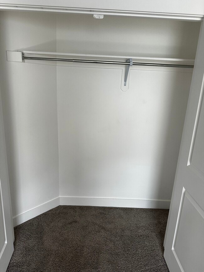 Bed 1 Closet - 103 E 700 N