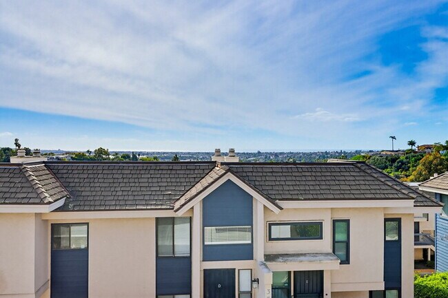 Building Photo - Welcome to this beautiful 1,042 sq. ft. condo offering modern comfort in a prime location!