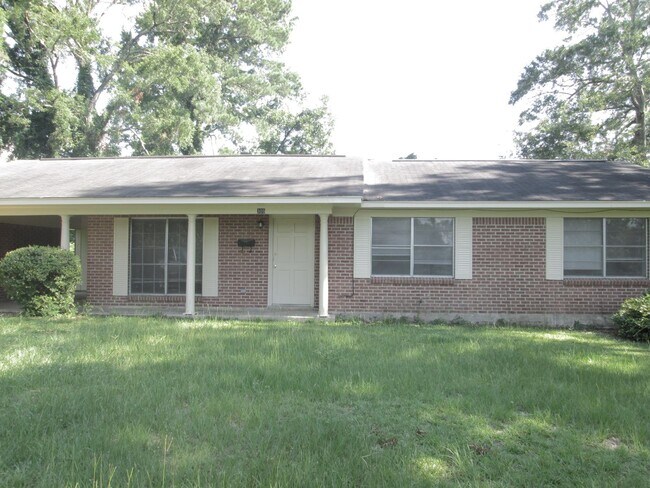 Primary Photo - 305 W Florida Ave