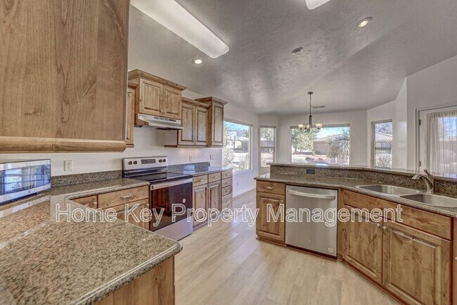 Building Photo - 259 S 300 W