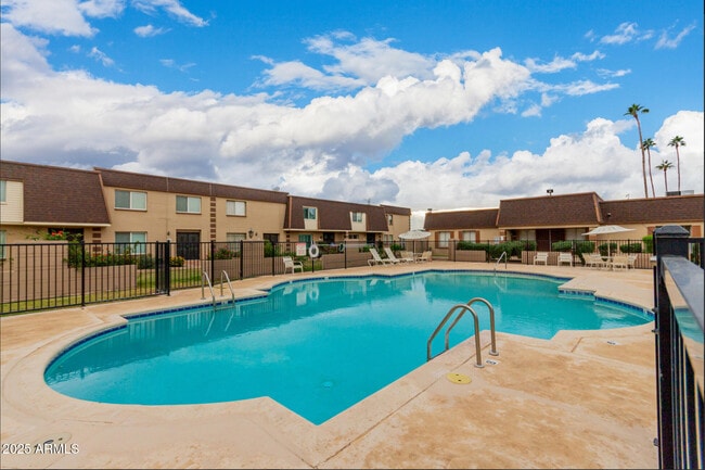 Building Photo - 5105 N Granite Reef Rd