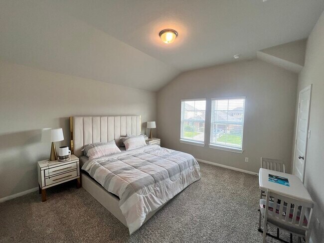 Building Photo - 21511 Pachino Ln