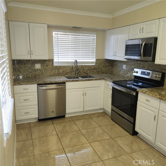 Building Photo - 28160 Pebble Beach Dr
