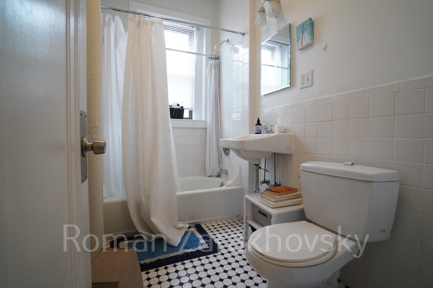 Building Photo - 4 Ayr Rd