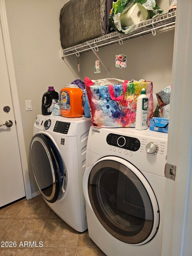 Building Photo - 1605 W Geronimo St