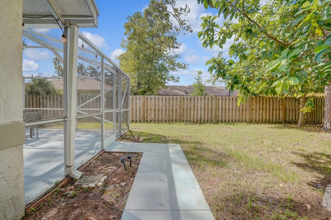 Building Photo - 1329 Periwinkle Pl