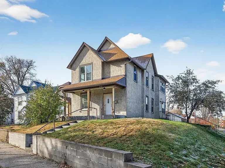 Building Photo - 1730 5th St NE