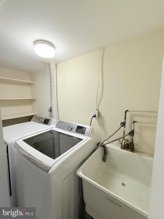 Building Photo - 7250 LASTING Way