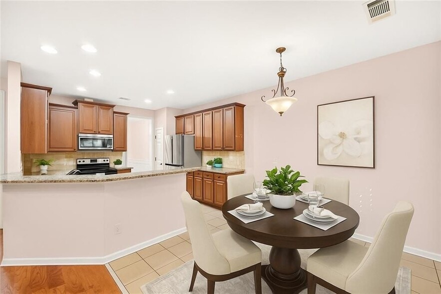 Building Photo - 1931 Gregory Run NE