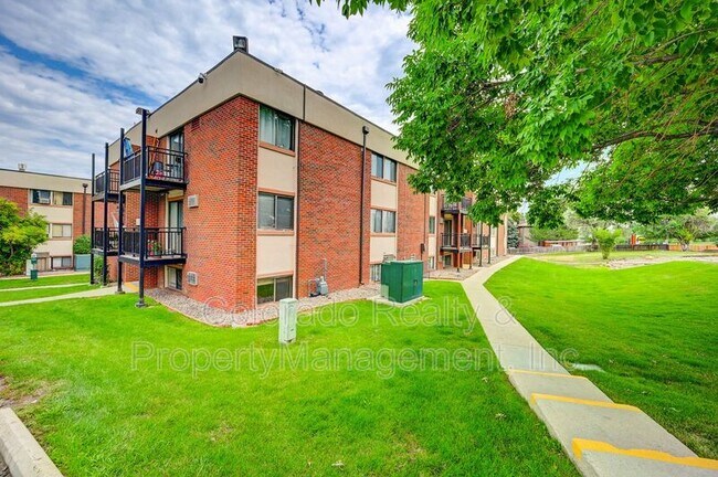 Building Photo - 5995 W Hampden Ave