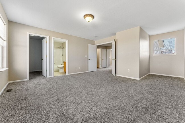 Building Photo - 7940 S Kittredge Way