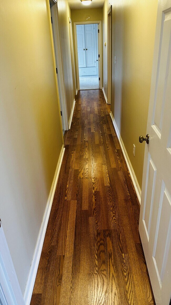 Building Photo - 2948a Candlelight Way