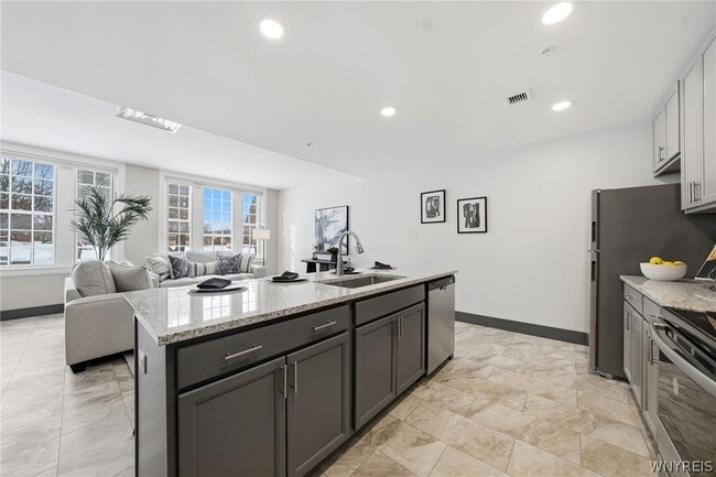 Building Photo - 40 North St