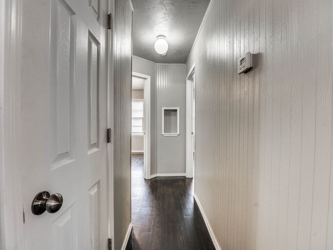 Building Photo - 3 Bedroom 1 Bath Home in Shawnee!