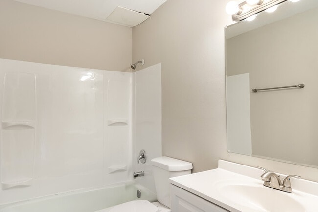 Building Photo - 1700 Elder St