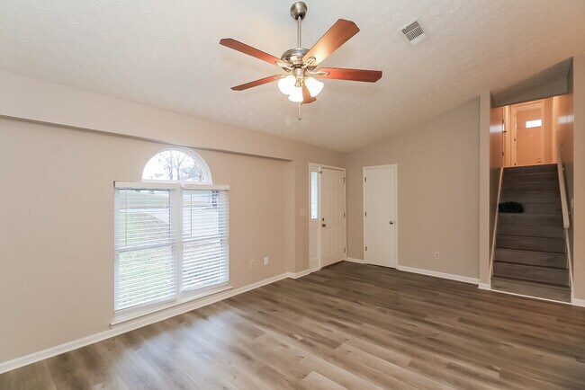 Building Photo - 162 Blue Heron Dr