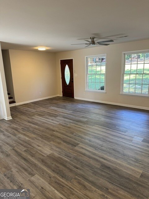 Building Photo - 3805 Hilldale Rd