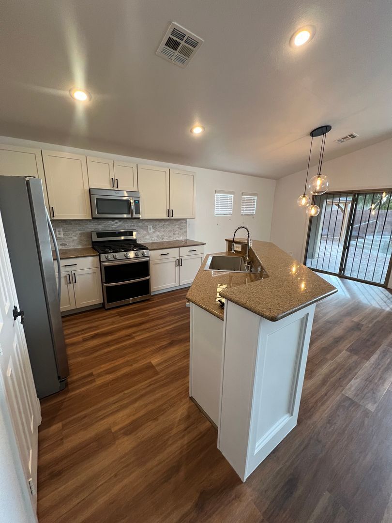 Building Photo - 3029 Blush Noisette Ave