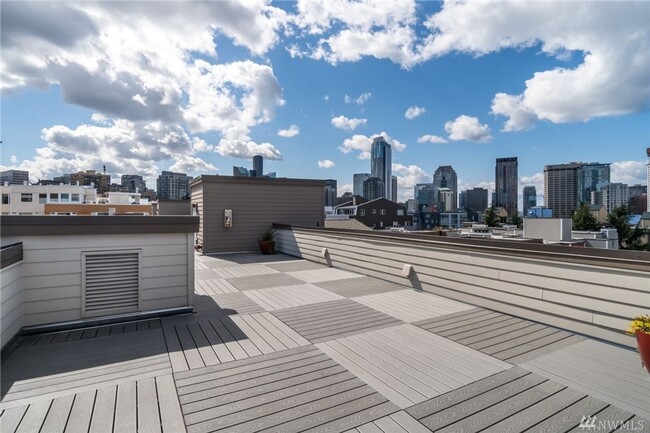 Building Photo - Urban Living In Capitol Hill