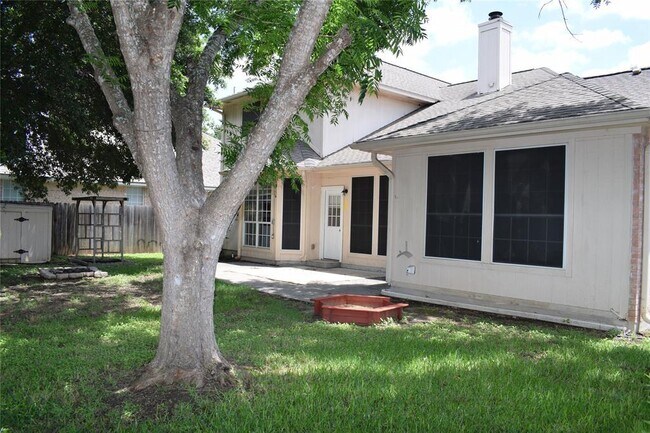 Building Photo - 30007 Oakland Hills Dr