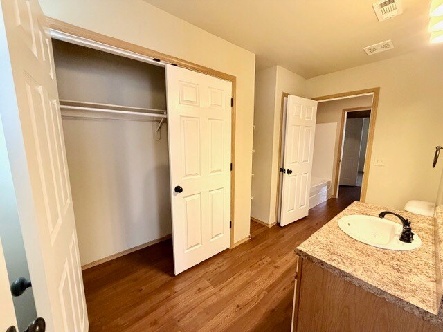 Building Photo - 1153 S Tottenham Ct